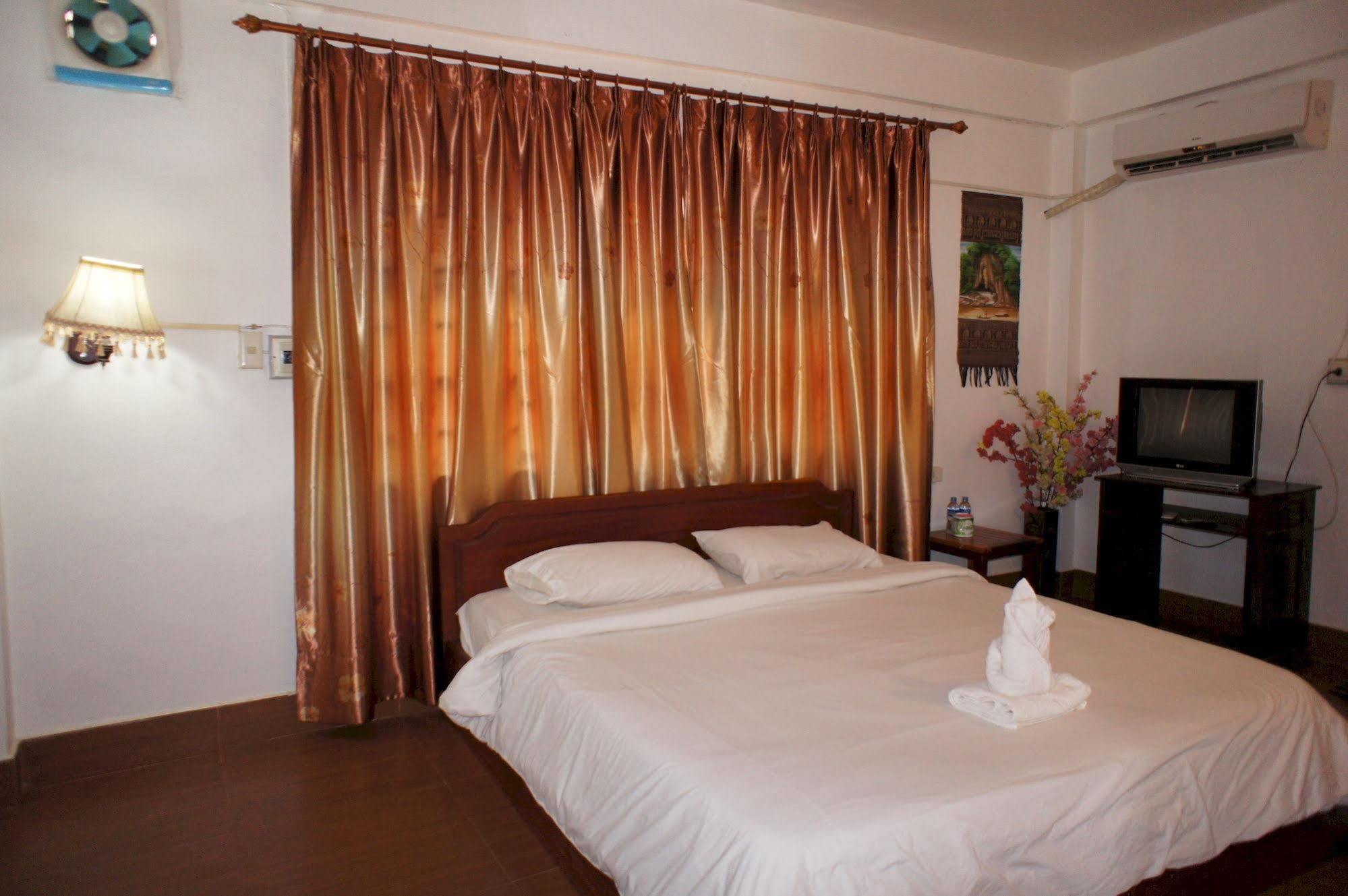 Malany Villa 1 Vang Vieng Extérieur photo