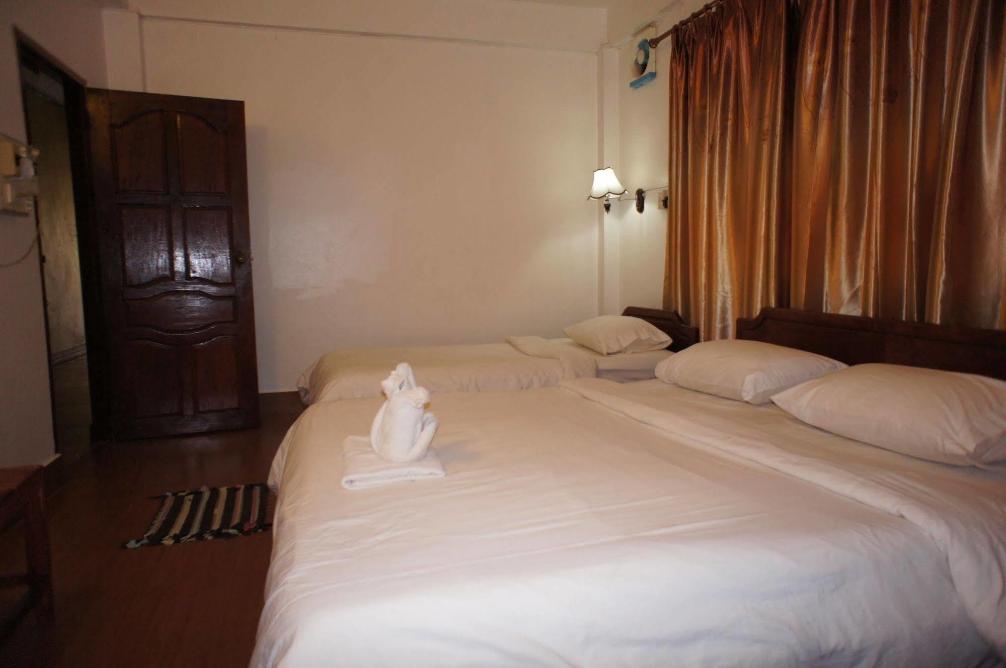 Malany Villa 1 Vang Vieng Extérieur photo